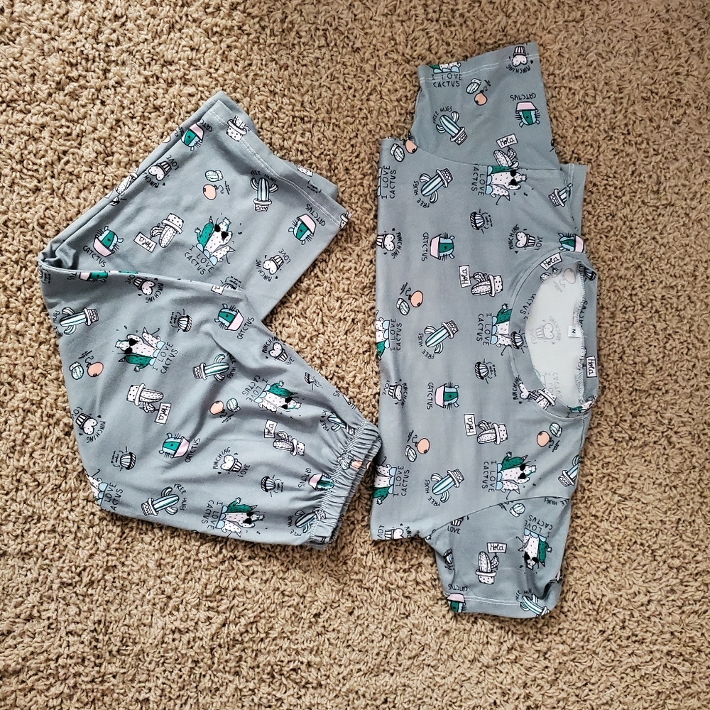 Pajama Set / Sleepingwear  #564